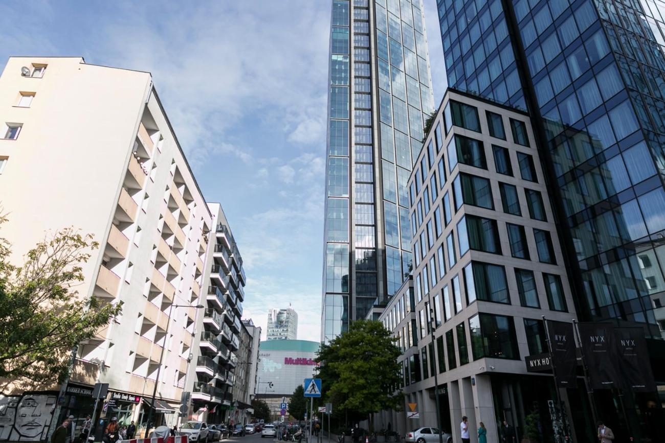 ワルシャワChmielna 106 - Free Parking - Duzy Balkonアパートメント エクステリア 写真