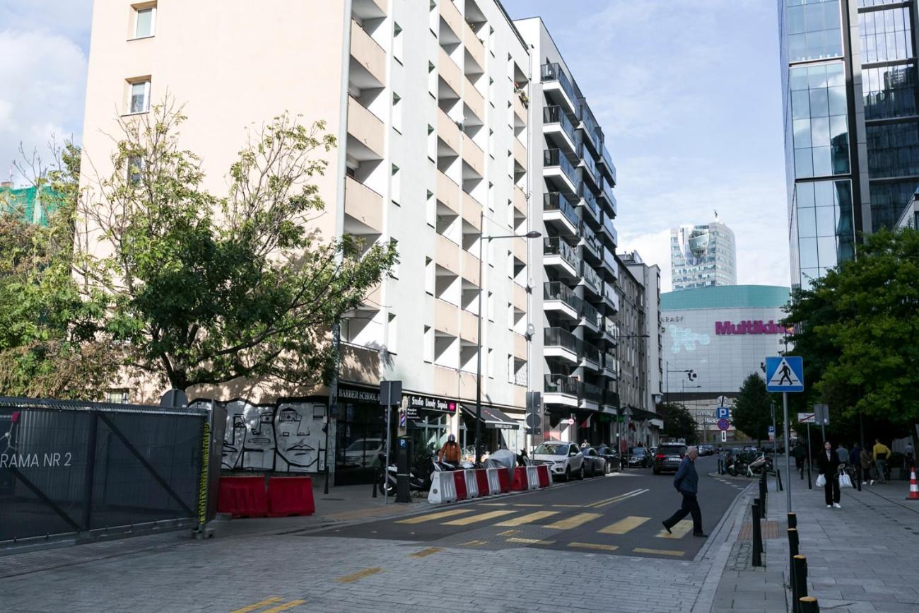 ワルシャワChmielna 106 - Free Parking - Duzy Balkonアパートメント エクステリア 写真